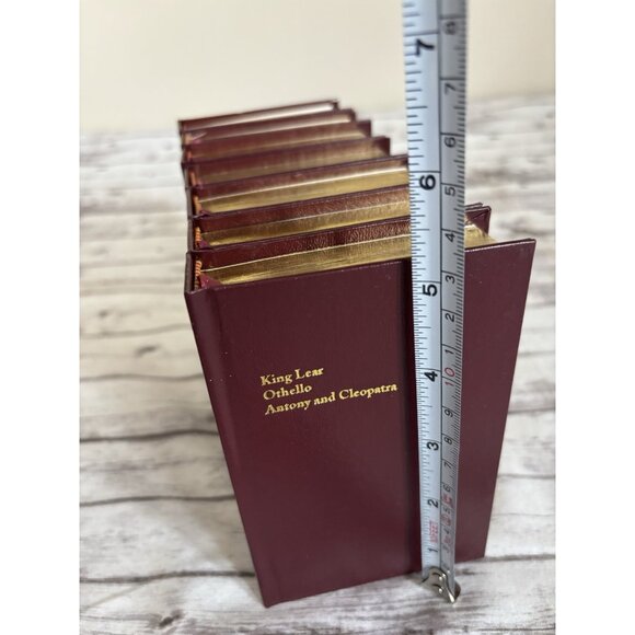 Works of Shakespeare Mini Red Gold Hardcover 1-6 Volume Set & 9 - Picture 13 of 13